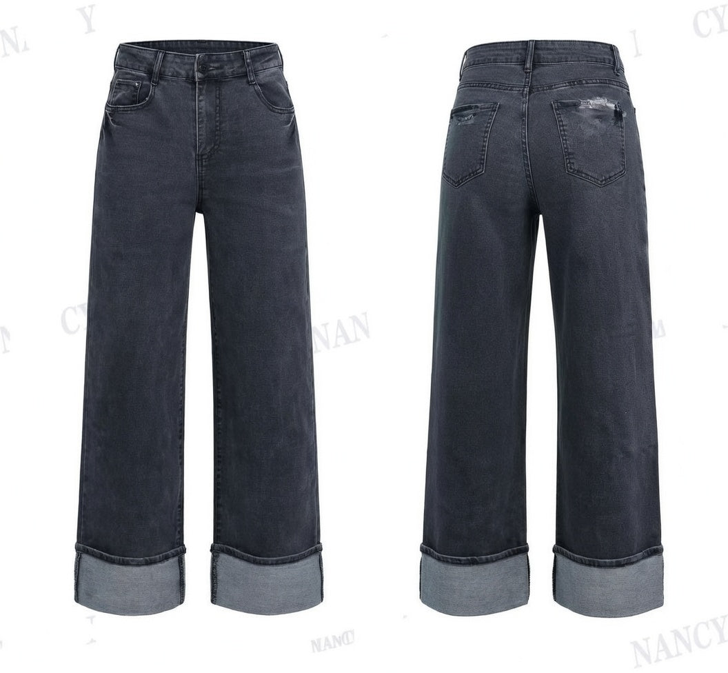 Women Wide-Leg Cuffed Jeans (Distressed Back Pocket Detail)