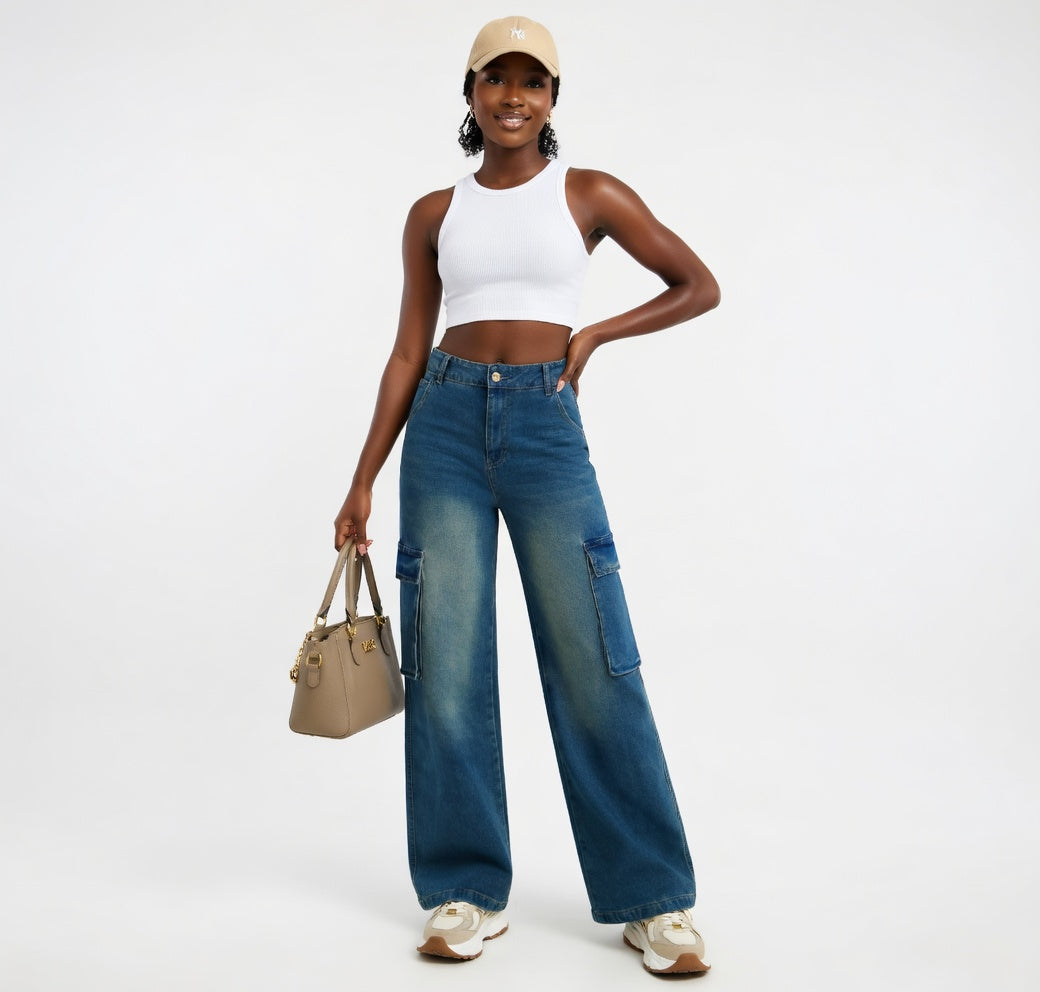 Women wide-leg cargo jeans